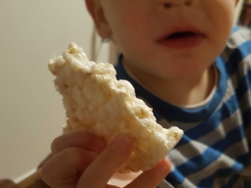 Die Zeitrschrift Öko-Test hat in Reiswaffeln Rückstände von Arsen gefunden. Das ist besonders für Kinder schädlich.