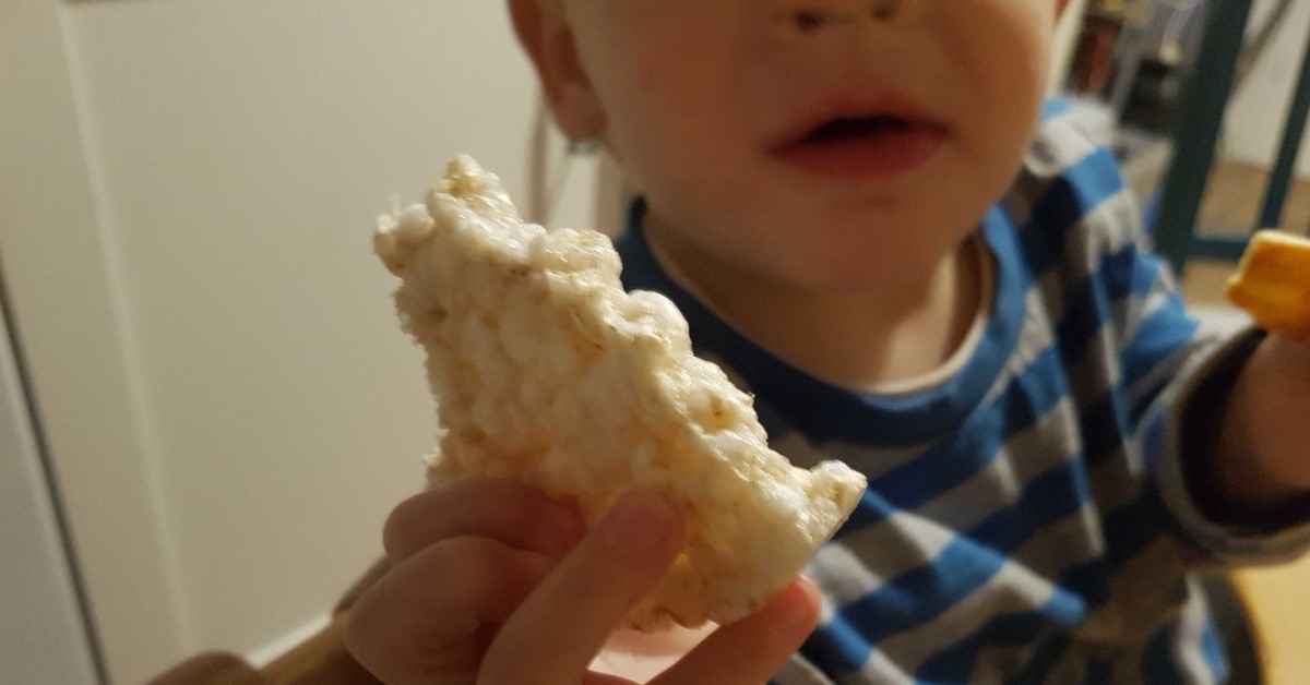 Die Zeitrschrift Öko-Test hat in Reiswaffeln Rückstände von Arsen gefunden. Das ist besonders für Kinder schädlich.
