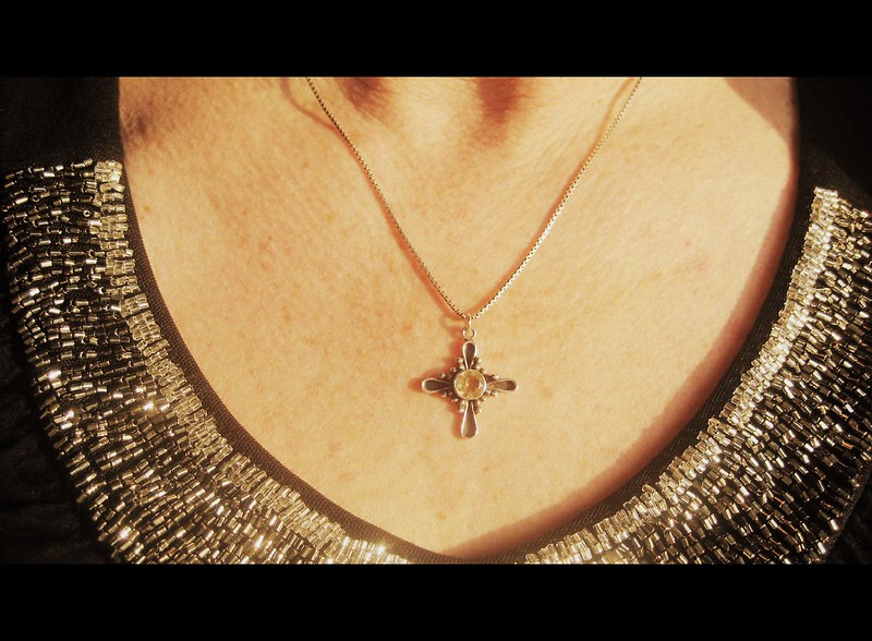 2012-125 A Favorite Accessory
