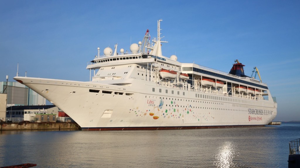 Ein Kreuzfahrtschiff.
