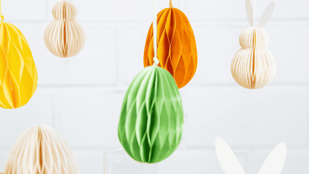 Papier-Ostereier bunt