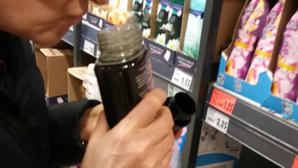 Am Shampoo schnuppern